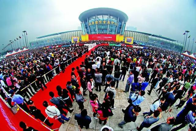 �������й������������չ����