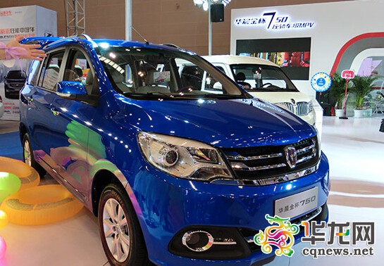 �׿�����족�γ���MPV�������쳵չ