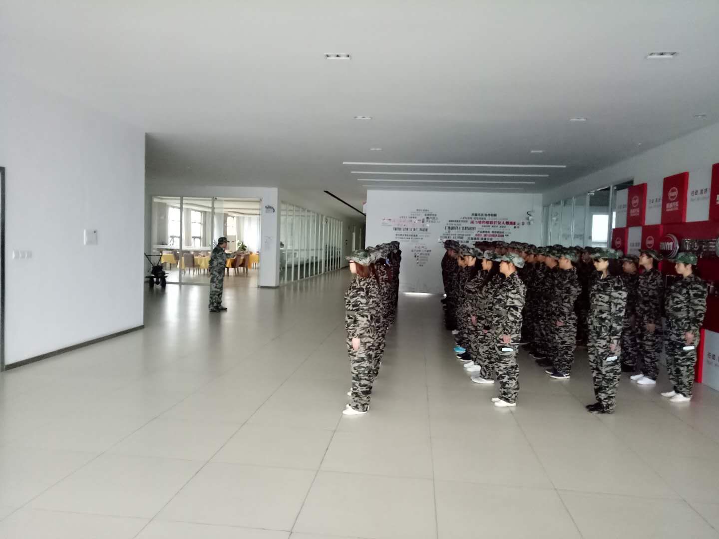 �����ѵ��������������ѧ���ŵ�88������վ������������˾����ȫ����ְ��ѵģʽ